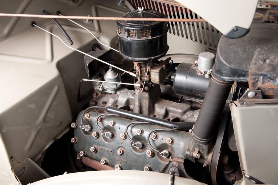  Ford DeLuxe Convertible Sedan 1936 года  (фото 19 из 20)